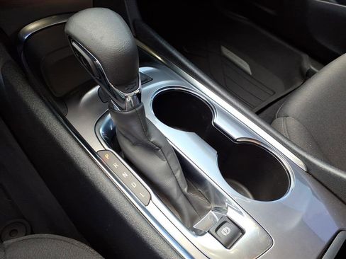 Used 2022 Chevrolet Malibu LT image 27