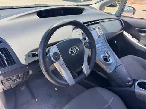 Used 2014 Toyota Prius Two FWD image 23
