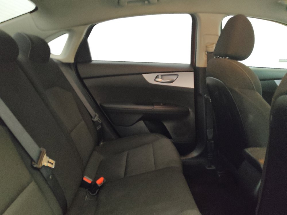 Used 2024 Kia Forte LXS w/ LXS Technology Package FWD image 19