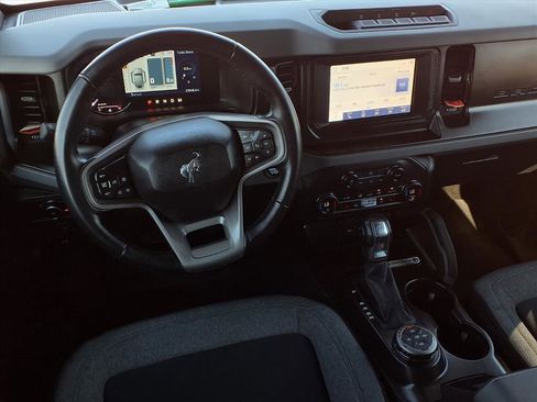 Used 2023 Ford Bronco Big Bend w/ Sasquatch Package image 13