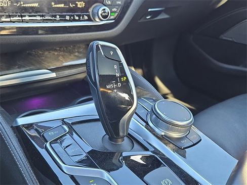 Used 2019 BMW M550i xDrive w/ Dynamic Handling Package image 13