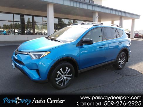 Used 2018 Toyota RAV4 LE w/ All Weather Liner Package AWD/4WD image 1