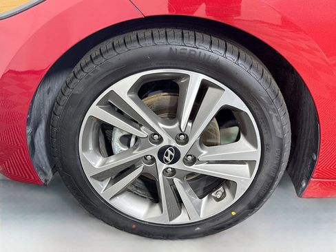 Used 2017 Hyundai Elantra Limited w/ Limited Ultimate Package 05 image 38