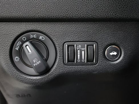 Used 2021 Dodge Charger R/T RWD image 17