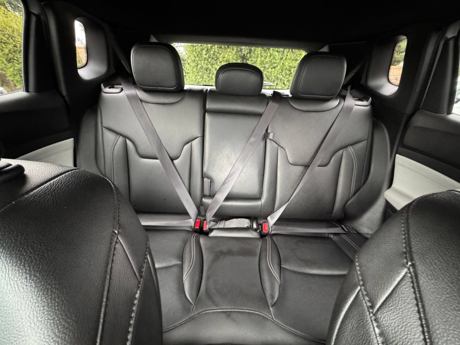 Used 2025 Jeep Compass Limited AWD/4WD image 38