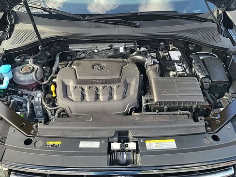Used 2024 Volkswagen Tiguan S image 41