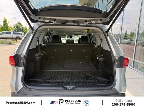 Used 2024 Toyota Grand Highlander AWD image 11