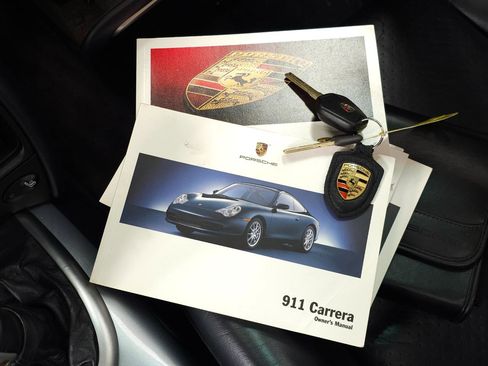 Used 2004 Porsche 911 Cabriolet image 28