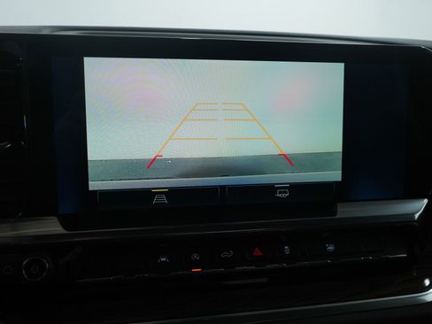 Used 2023 Chevrolet Silverado 1500 RST image 21