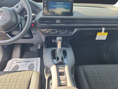 Used 2026 Honda HR-V LX image 11