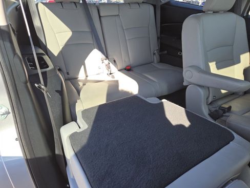 Used 2022 Honda Pilot Touring image 21
