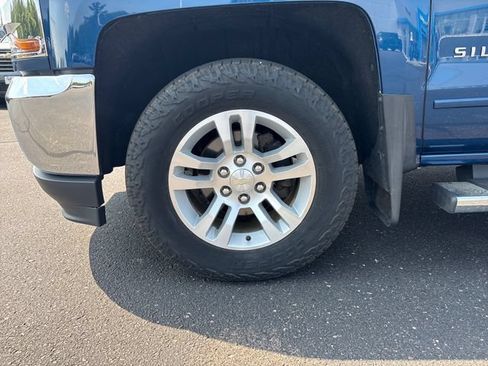 Used 2019 Chevrolet Silverado 1500 LT w/ All Star Edition AWD/4WD image 32