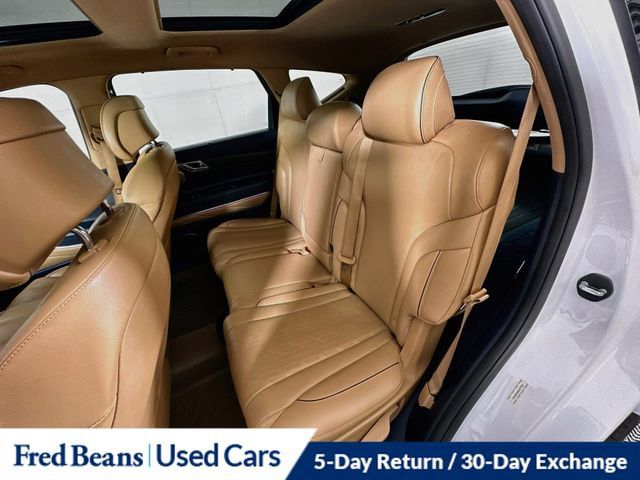 Used 2022 Genesis GV80 2.5T w/ Prestige Package 04 AWD/4WD image 32