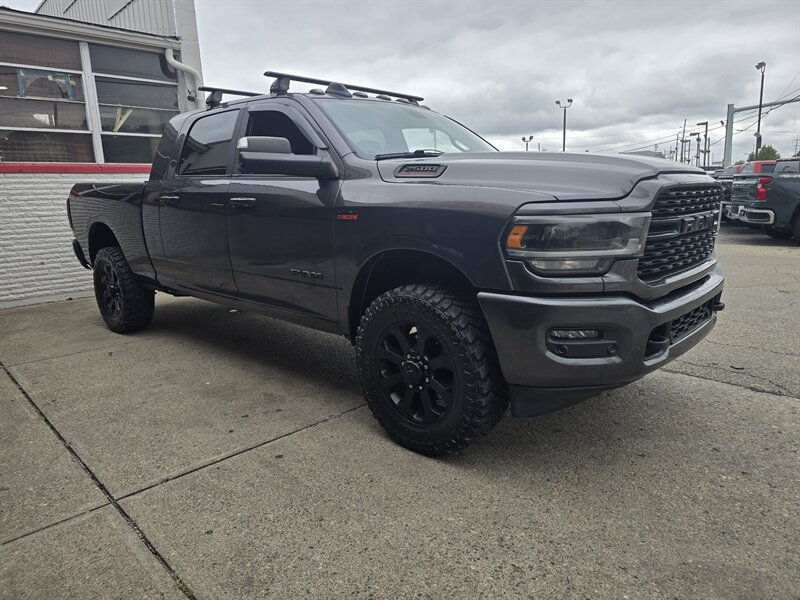 Used 2022 RAM 2500 Big Horn w/ Level C Equiment Group AWD/4WD image 3