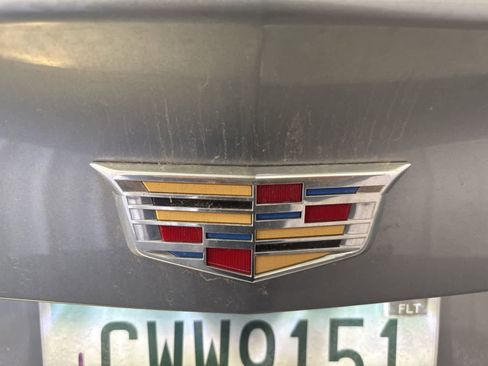 Used 2024 Cadillac XT4 Premium Luxury FWD image 12