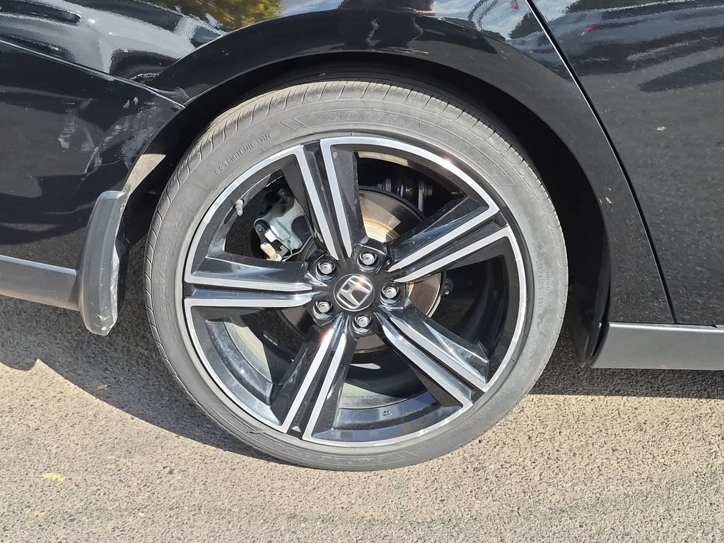 Used 2024 Honda Accord Sport image 9
