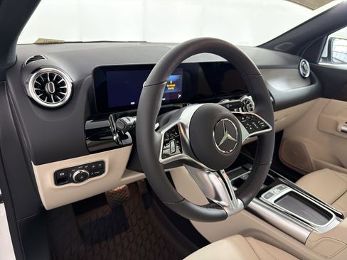 New 2026 Mercedes-Benz GLA 250 4MATIC image 4