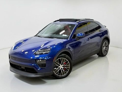 Used 2025 Porsche Macan 4S Electric w/ Premium Package AWD/4WD image 3