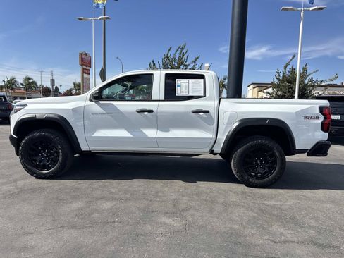 Used 2024 Chevrolet Colorado Trail Boss w/ Advanced Trailering Package AWD/4WD image 8
