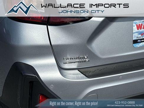 Used 2024 Subaru Crosstrek 2.5i Limited w/ Crosstrek Mirror Package AWD/4WD image 3