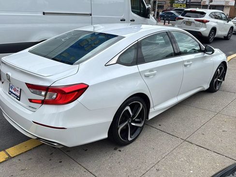 Used 2020 Honda Accord Sport image 4