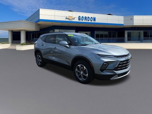 Used 2024 Chevrolet Blazer LT w/ Convenience Package FWD image 8