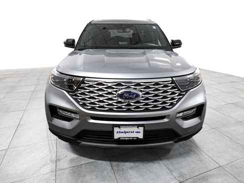 Certified 2023 Ford Explorer Platinum w/ Technology Package AWD/4WD image 2