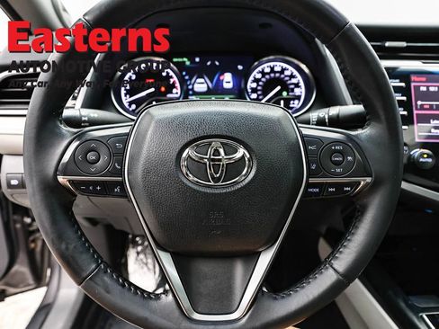 Used 2018 Toyota Camry XLE w/ Driver Assist Package FWD image 10