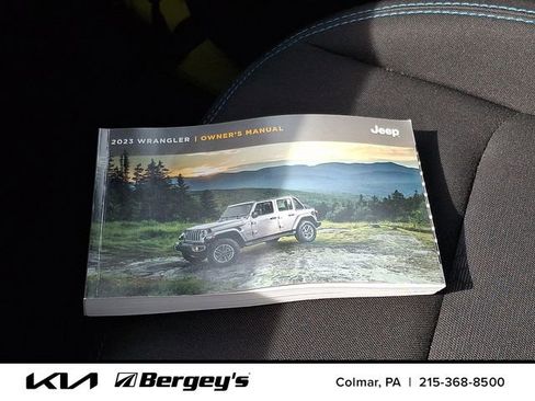 Used 2023 Jeep Wrangler Unlimited Rubicon 4xe image 28