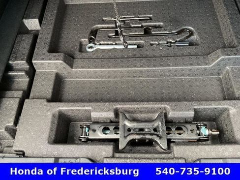 Used 2022 Subaru Outback Premium image 16