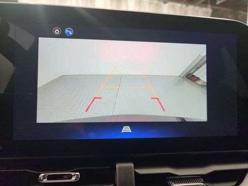 New 2026 Chevrolet Equinox LT w/ Convenience Package II image 25