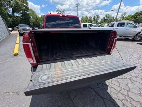 Used 2015 RAM 1500 Laramie AWD/4WD image 19