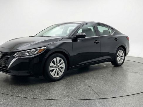 Used 2025 Nissan Sentra S FWD image 3