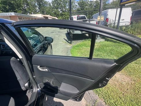 Used 2015 Honda Civic LX image 27