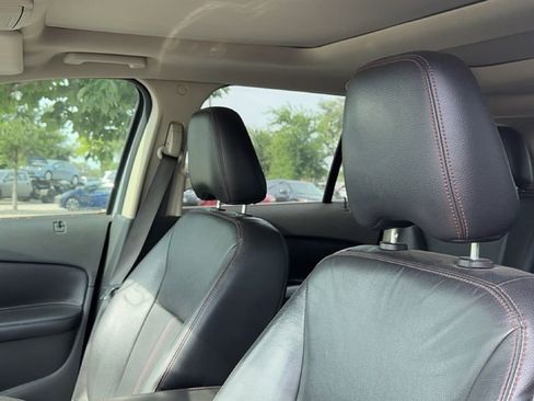 Used 2011 Ford Edge Limited w/ 301A Rapid Spec Order Code FWD image 12