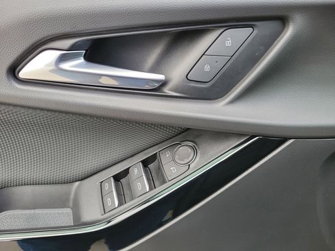 Used 2025 Chevrolet Equinox RS w/ Safety and Technology Package FWD image 27