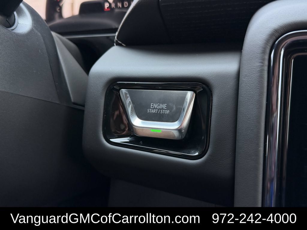 New 2026 GMC Yukon AT4 Ultimate w/ LPO, Floor Liner Package AWD/4WD image 18