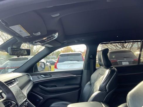 Used 2021 Jeep Grand Cherokee L Overland w/ Advanced Protech Group III image 20