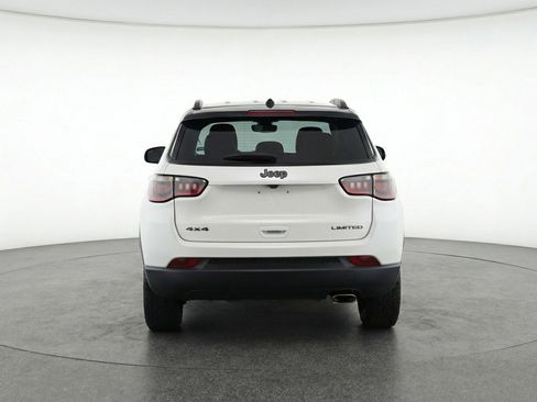 Used 2025 Jeep Compass Trailhawk image 7