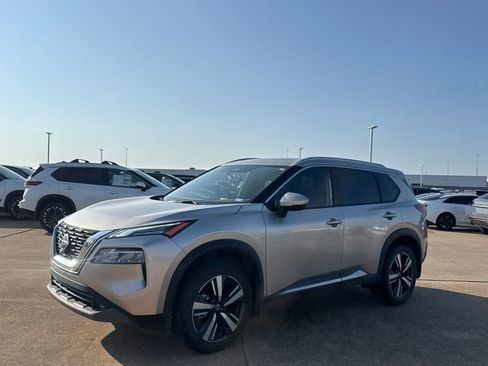 Certified 2021 Nissan Rogue SL FWD image 9