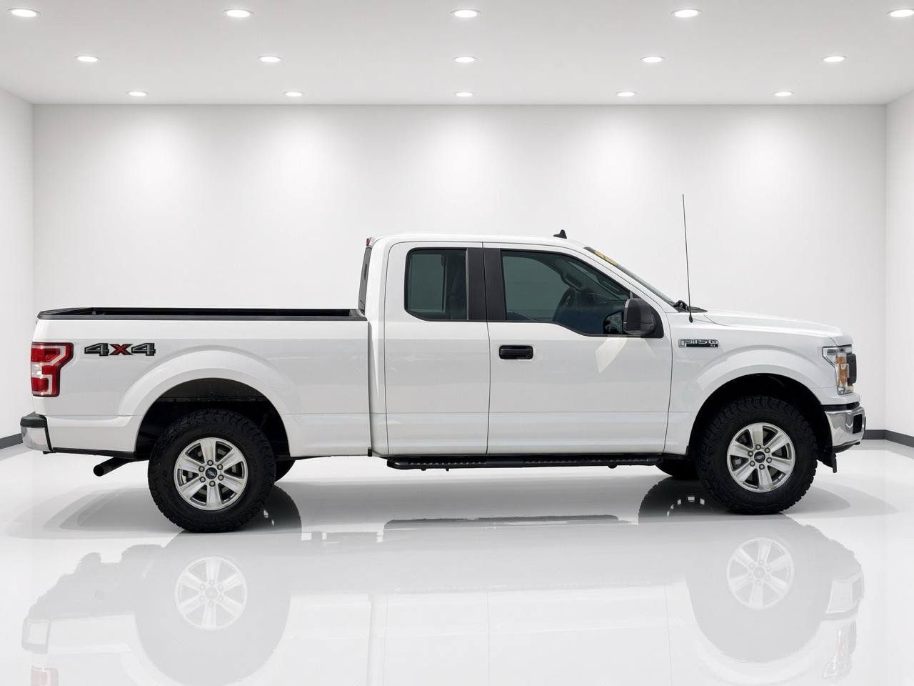 Used 2020 Ford F150 XL w/ Equipment Group 101A Mid AWD/4WD image 5