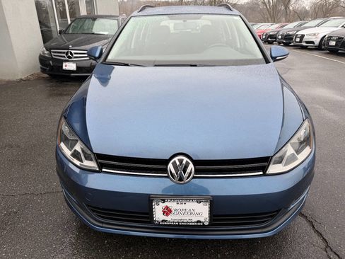 Used 2016 Volkswagen Golf S image 2