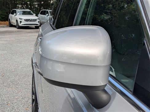 Certified 2025 Volvo XC90 B6 Plus image 11