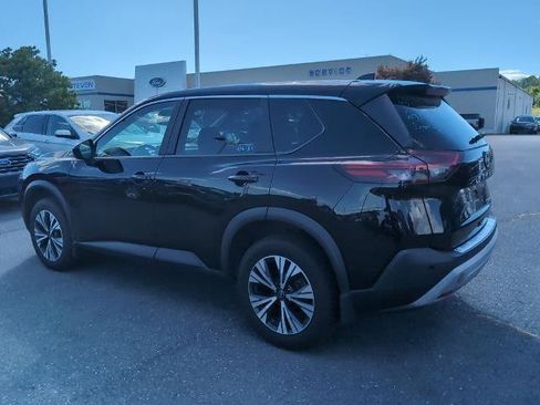 Used 2023 Nissan Rogue SV AWD/4WD image 7