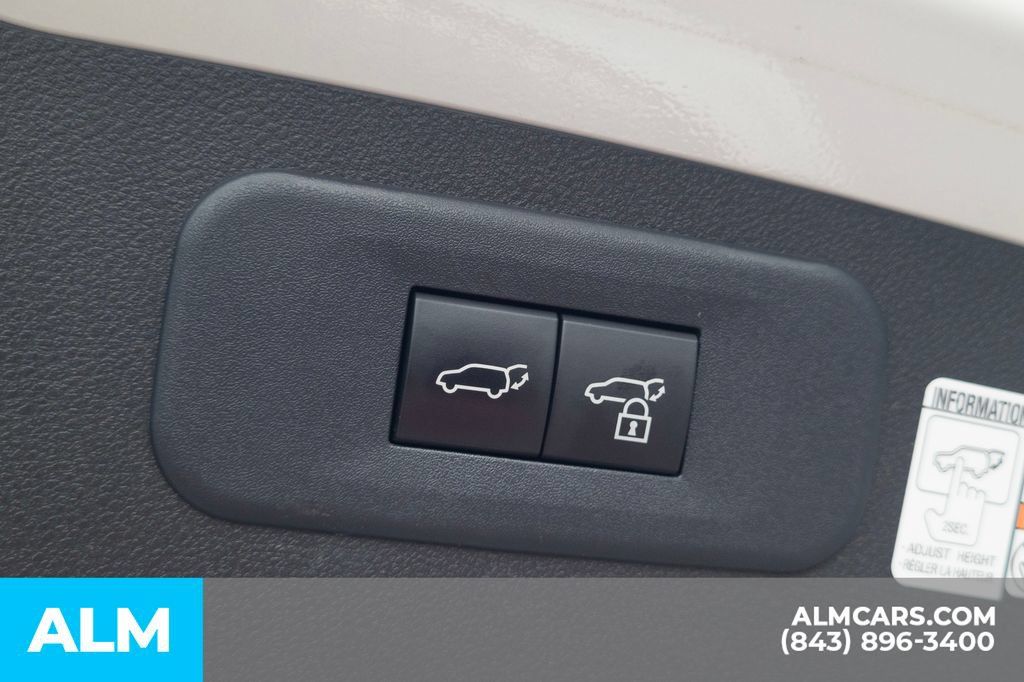 Used 2023 Lexus NX 350 AWD image 9