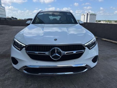 New 2026 Mercedes-Benz GLC 300 image 2