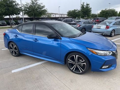 Used 2022 Nissan Sentra SR image 1