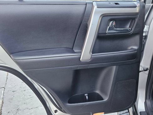 Used 2018 Toyota 4Runner SR5 RWD image 21