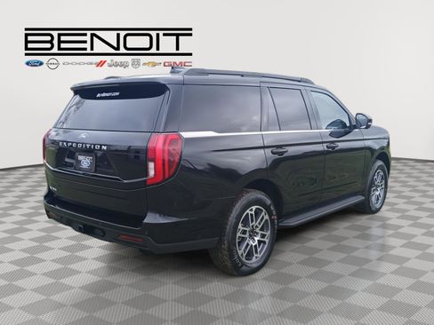 New 2026 Ford Expedition Max Active image 5