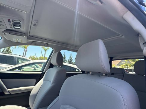 Used 2016 Subaru Forester 2.5i Premium AWD/4WD image 3